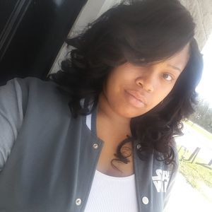 Meet your Posher, Courtney